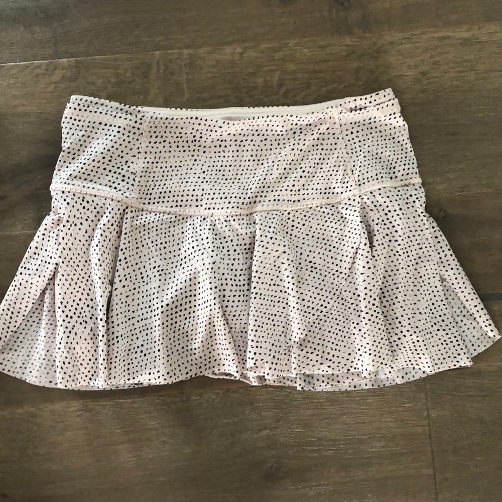 LULULEMON pink skirt